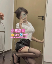 小喬 168-46-D-25歲溫柔臉蛋，白襯衫包不住的D奶輪廓超犯規 辦公室純欲風，一進房就主