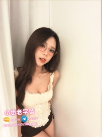 小雨 159-47-C-21歲 #北部學生 公認可愛學妹 笑容甜到心裡 身材勻稱小蠻腰 皮膚嫩滑想