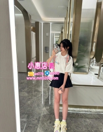 小芊 155-42-C-18歲高中生 蘿莉學生，小奶乾淨感十足 擅長舔蛋＋深喉全程不卡，含住慢