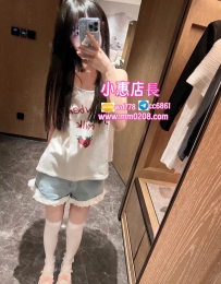 悉尼  153-42-C-18歲皮膚水嫩 顏值蘿莉  長髮 不抽煙 #無刺青  #台灣學生 #試車三位客