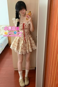 可樂 156-45-C+ 18歲清純 無刺青 不抽煙 皮膚白皙 長髮  一線粉嫩鮑魚 多汁敏感 穴小