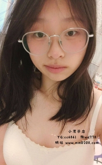 香香 155-40-C-19歲特價：5000可愛學生放蕩不羈 隨意玩弄，在學校被調教過，玩過扣穴